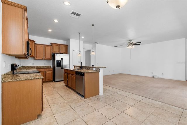 2336 CROSSTON CIRCLE, Orlando, FL 32824