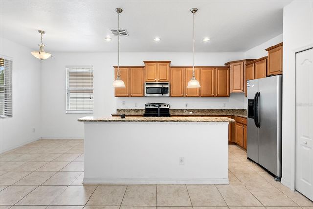 2336 CROSSTON CIRCLE, Orlando, FL 32824