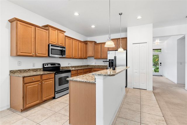 2336 CROSSTON CIRCLE, Orlando, FL 32824
