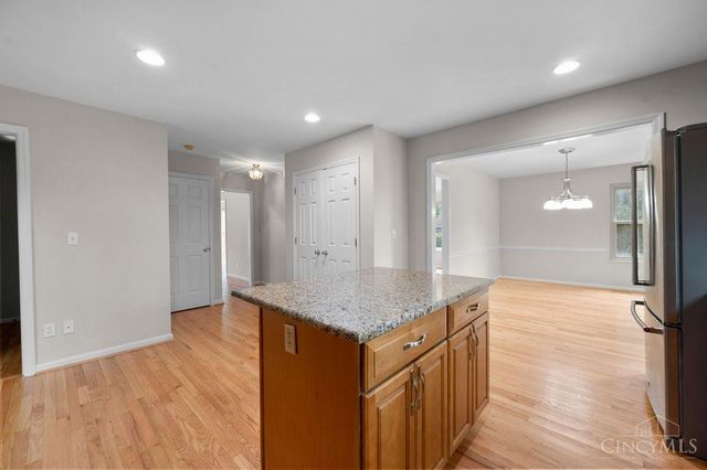 8092 Thistlewood Drive, West Chester, OH 45069