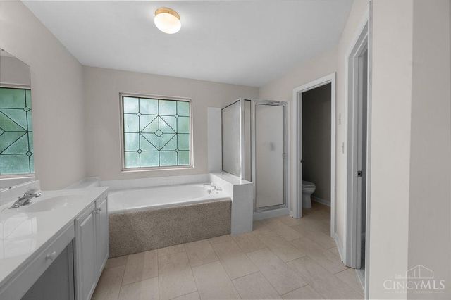 8092 Thistlewood Drive, West Chester, OH 45069