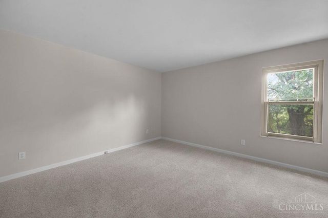 8092 Thistlewood Drive, West Chester, OH 45069