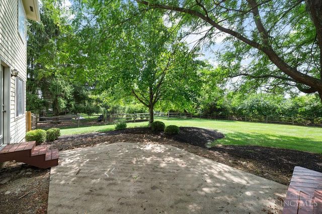 8092 Thistlewood Drive, West Chester, OH 45069