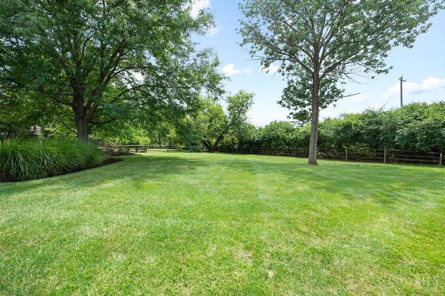 8092 Thistlewood Drive, West Chester, OH 45069