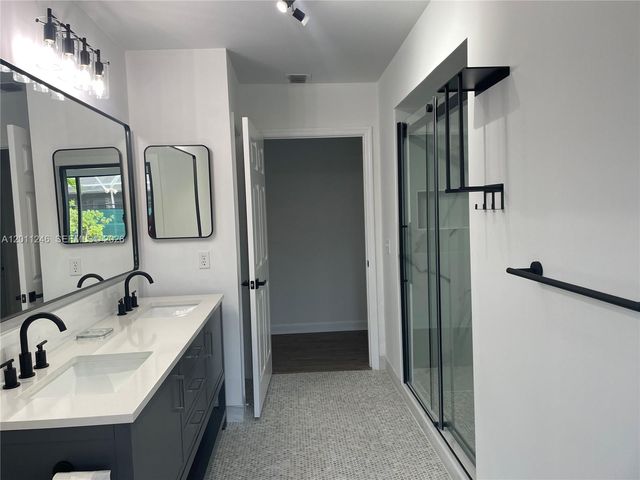 7804 SW 179th Ter, Palmetto Bay, FL 33157