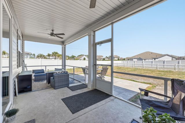 704 Crescent Lake Ct., Little River, SC 29566