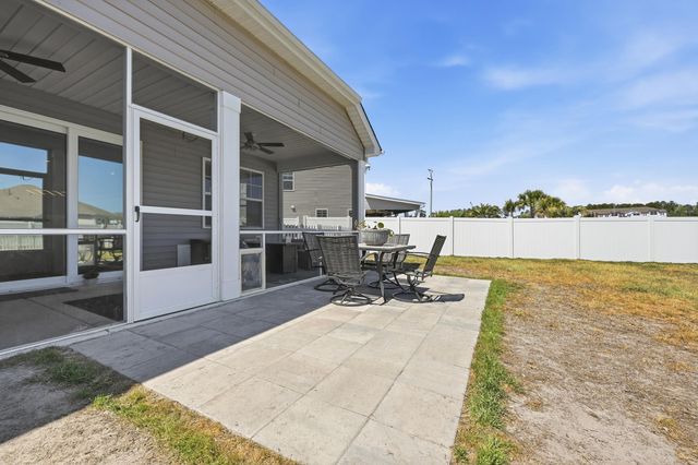 704 Crescent Lake Ct., Little River, SC 29566