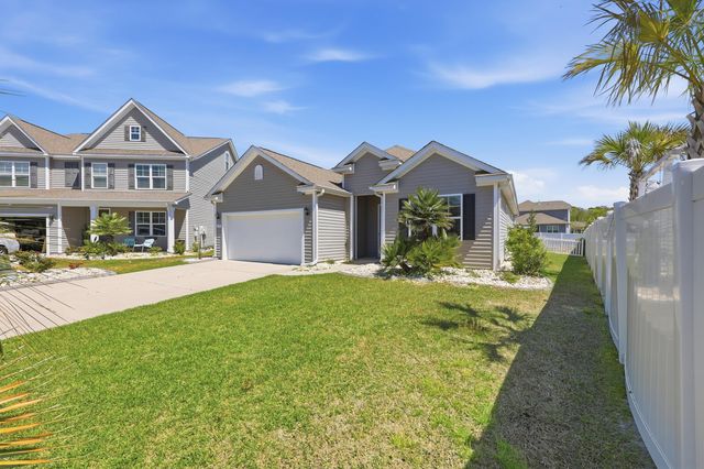 704 Crescent Lake Ct., Little River, SC 29566