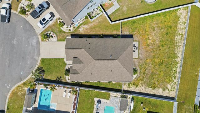 704 Crescent Lake Ct., Little River, SC 29566