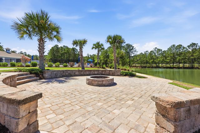 704 Crescent Lake Ct., Little River, SC 29566