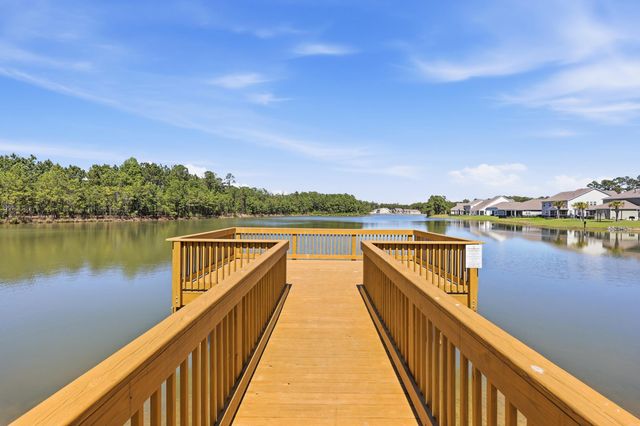 704 Crescent Lake Ct., Little River, SC 29566