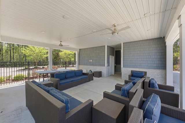 704 Crescent Lake Ct., Little River, SC 29566