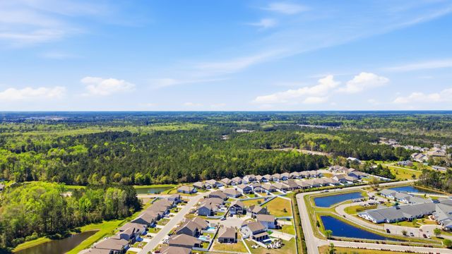 704 Crescent Lake Ct., Little River, SC 29566