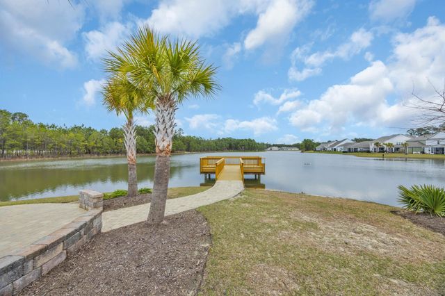 704 Crescent Lake Ct., Little River, SC 29566