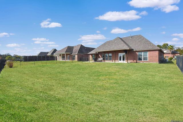 39405 Oceanview Ave, Prairieville, LA 70769