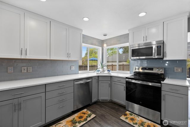 6225 23rd Street NE, Tacoma, WA 98422