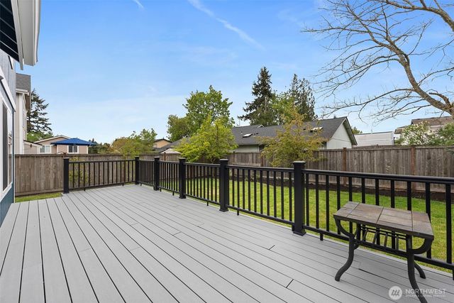 6225 23rd Street NE, Tacoma, WA 98422