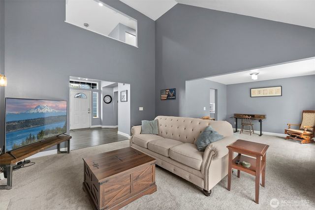 6225 23rd Street NE, Tacoma, WA 98422