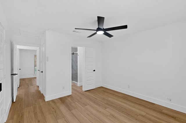 1800 Harry Court B, Arlington, TX 76012