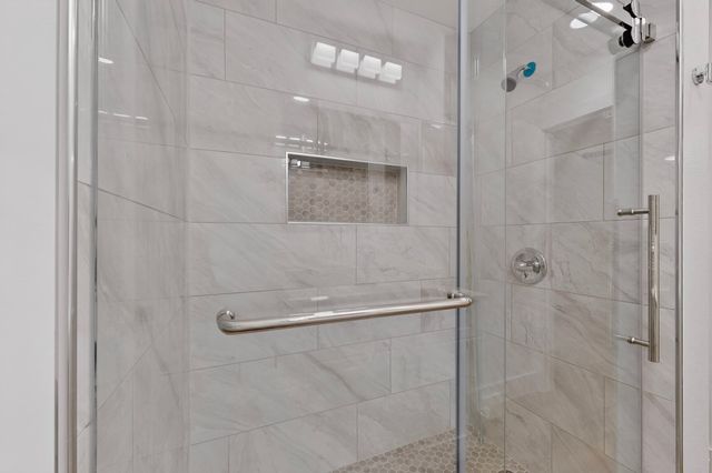 1800 Harry Court B, Arlington, TX 76012