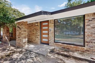 1800 Harry Court B, Arlington, TX 76012