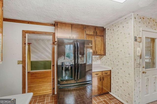 2032 Lake Lucerne Drive SW, Lilburn, GA 30047