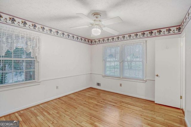 2032 Lake Lucerne Drive SW, Lilburn, GA 30047