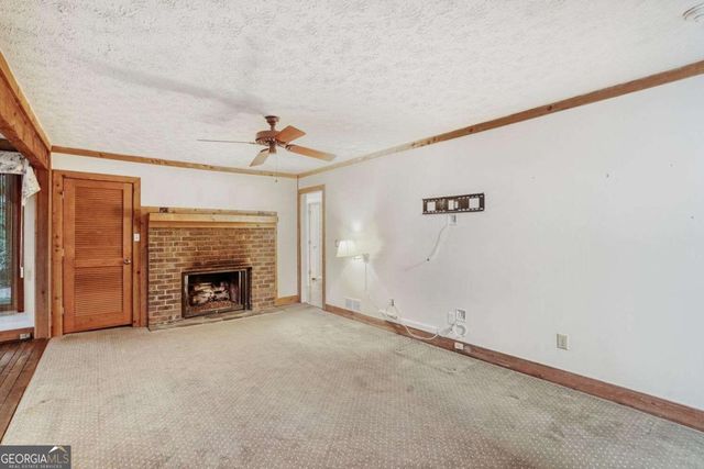 2032 Lake Lucerne Drive SW, Lilburn, GA 30047