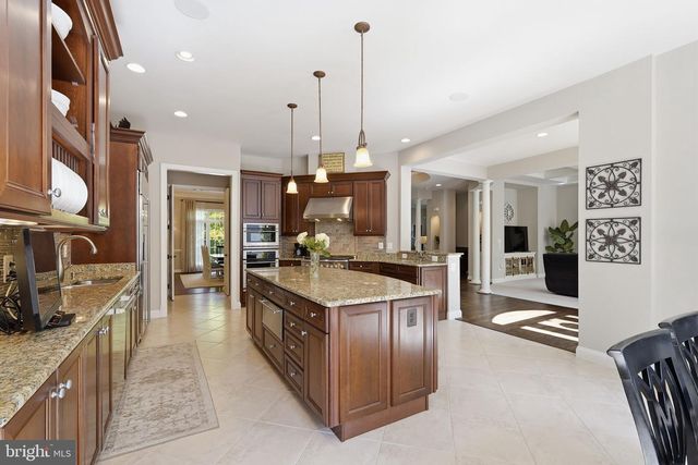 22494 WILDERNESS ACRES CIR, Leesburg, VA 20175