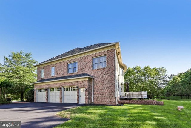 22494 WILDERNESS ACRES CIR, Leesburg, VA 20175