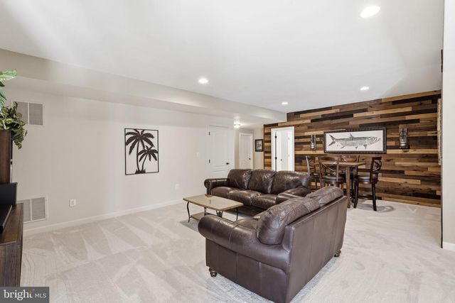 22494 WILDERNESS ACRES CIR, Leesburg, VA 20175