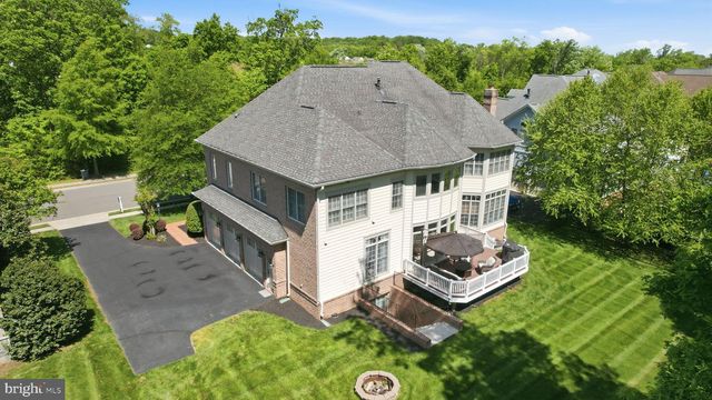 22494 WILDERNESS ACRES CIR, Leesburg, VA 20175