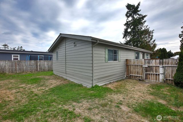 700 NW Crosby Avenue #35, Oak Harbor, WA 98277