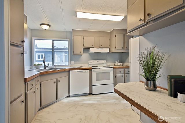 700 NW Crosby Avenue #35, Oak Harbor, WA 98277