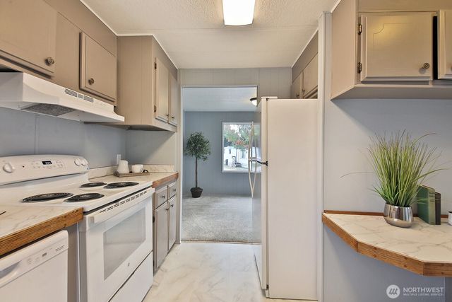 700 NW Crosby Avenue #35, Oak Harbor, WA 98277