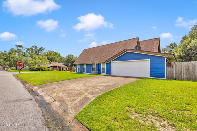 3407 Parliament Drive, Ocean Springs, MS 39564