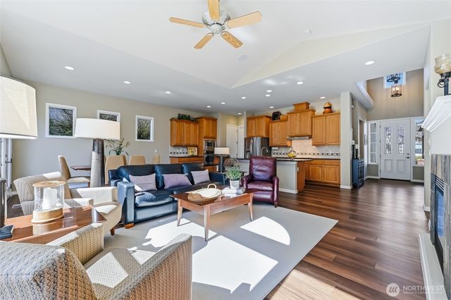 23249 NE 126th Street, Redmond, WA 98053