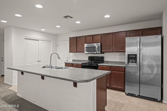 472 N RANGER Trail, Gilbert, AZ 85234