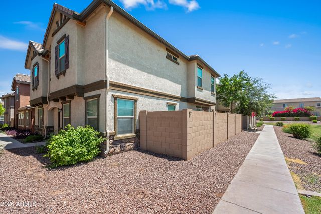 472 N RANGER Trail, Gilbert, AZ 85234