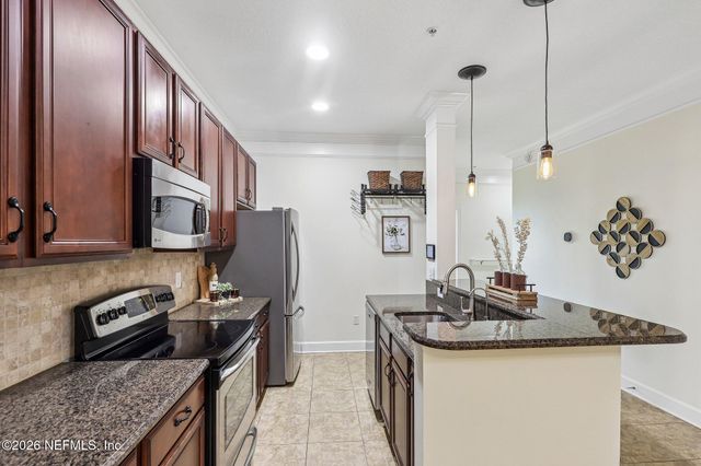 9823 TAPESTRY PARK Circle 119, Jacksonville, FL 32246