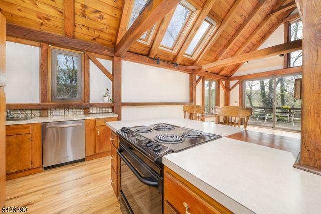 11 Ames Rd, Morris Twp., NJ 07960