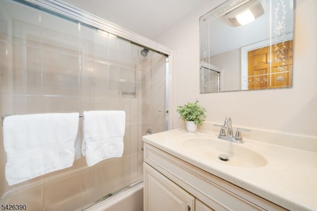 11 Ames Rd, Morris Twp., NJ 07960