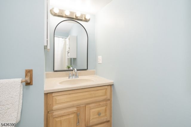 11 Ames Rd, Morris Twp., NJ 07960