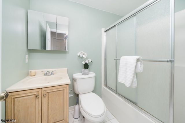 11 Ames Rd, Morris Twp., NJ 07960