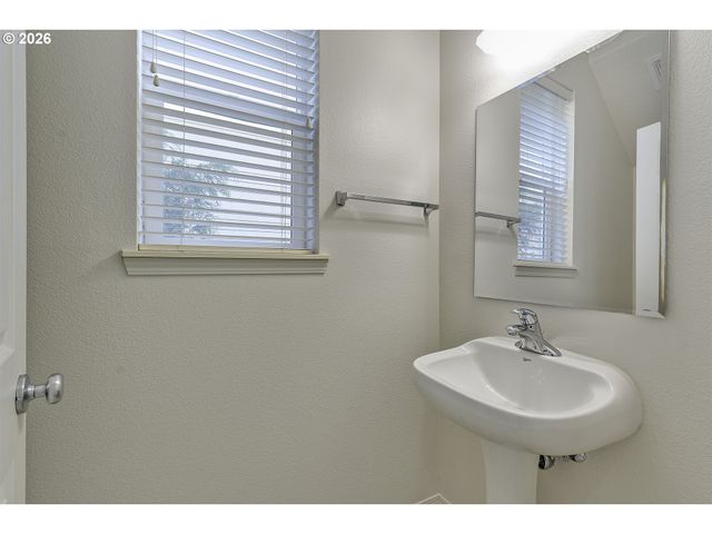 17212 Sw PLEASANTON Ln, Beaverton, OR 97003