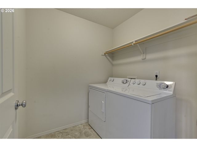 17212 Sw PLEASANTON Ln, Beaverton, OR 97003