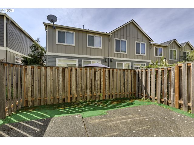 17212 Sw PLEASANTON Ln, Beaverton, OR 97003