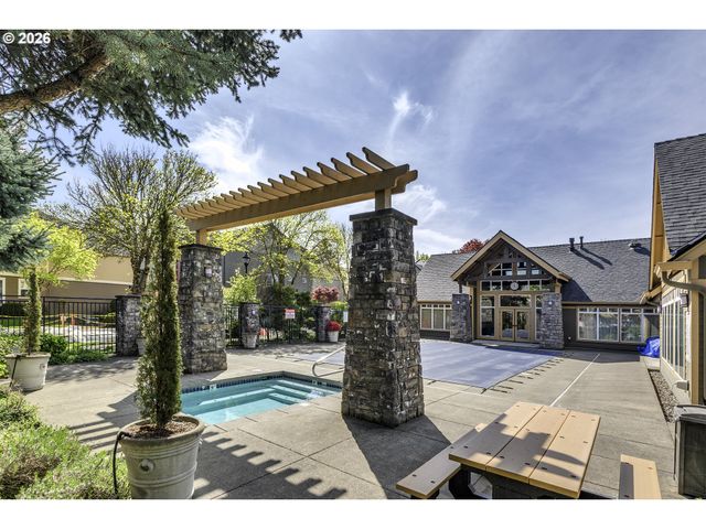 17212 Sw PLEASANTON Ln, Beaverton, OR 97003