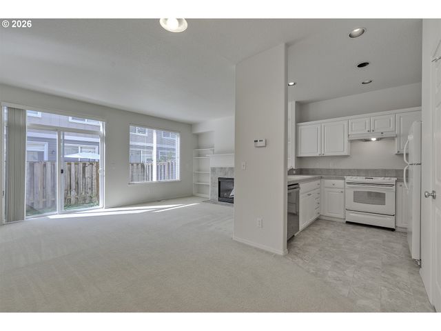 17212 Sw PLEASANTON Ln, Beaverton, OR 97003