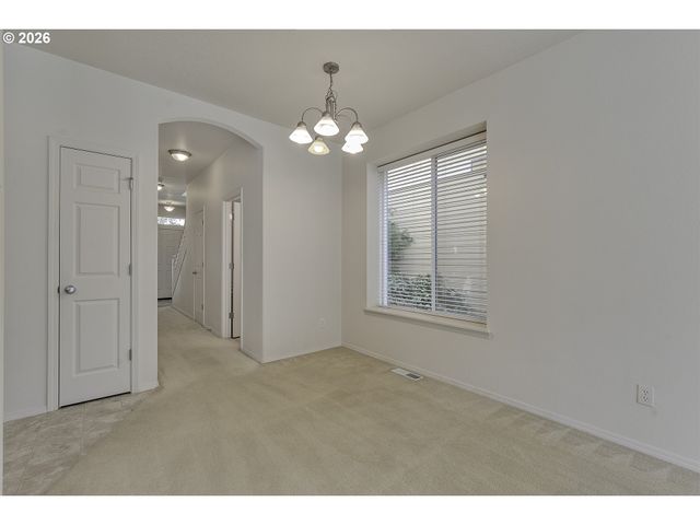 17212 Sw PLEASANTON Ln, Beaverton, OR 97003